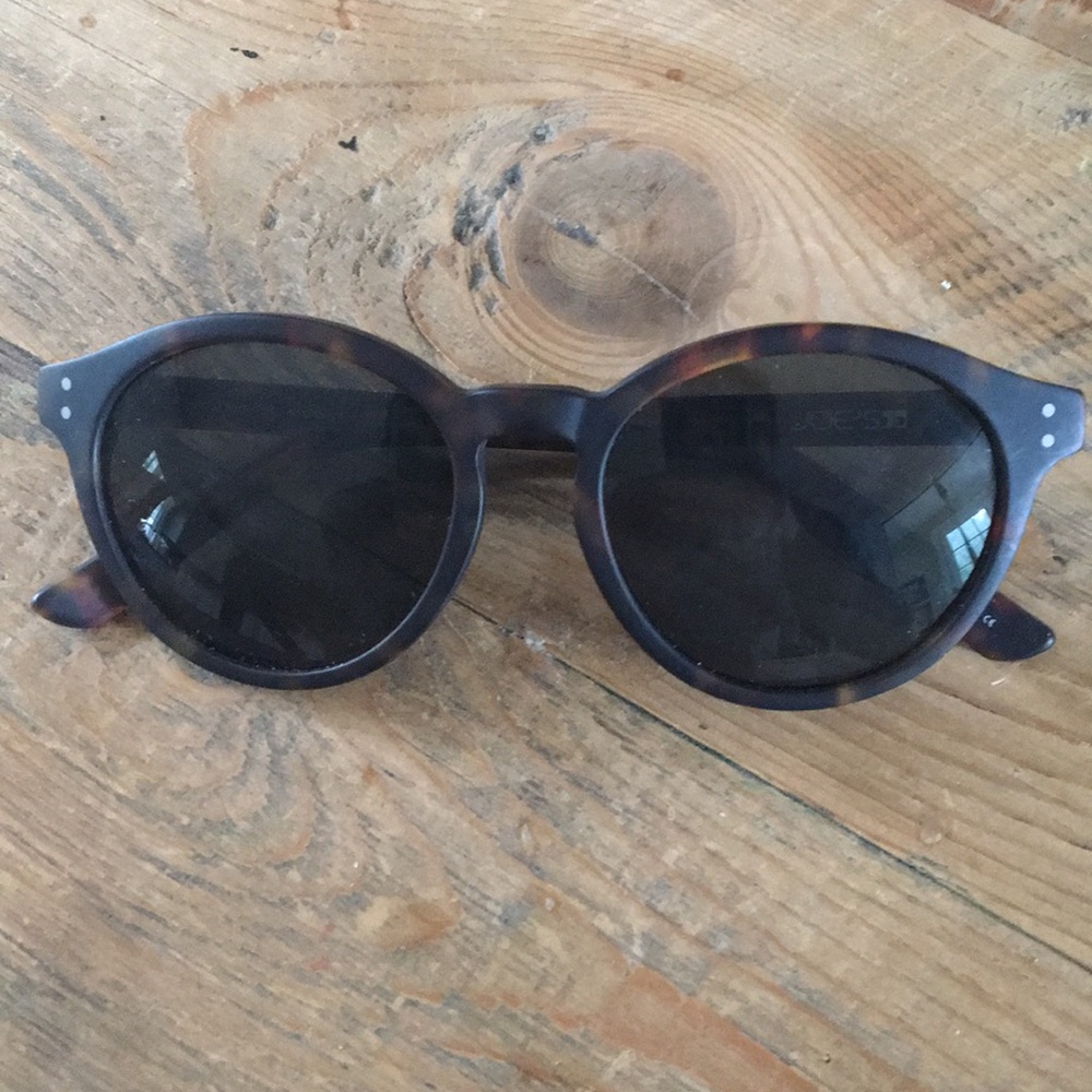 Joe’s Jeans sunglasses